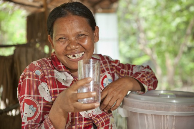 Since Teuk Teoun received a water filter from Oxfam a year ago, her family hasn't been sick with vomiting or diarrhoea. (Romadar village, Cambodia)
