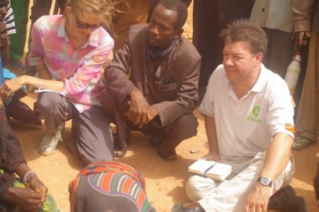 Richard Simpson and Eveline Rooijmans meeting with the local community. Photo: Oxfam Richard Simpson and Eveline Rooijmans meeting with the local community. Photo: Oxfam