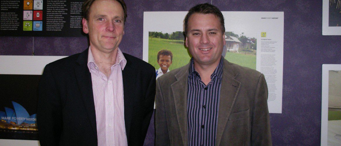 Jamie Briggs MP shows his support Oxfam Australia