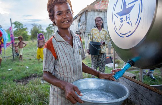 You can help people in poverty by donating to Oxfam Australia today. Donate now.