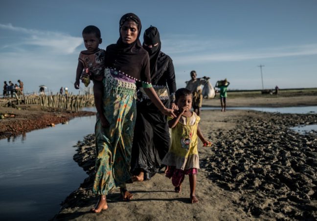 18 year old Laila with her son Abul and daughter Jida. Photo: TommyTrenchard/Oxfam 18 year old Laila with her son Abul and daughter Jida. Photo: TommyTrenchard/Oxfam