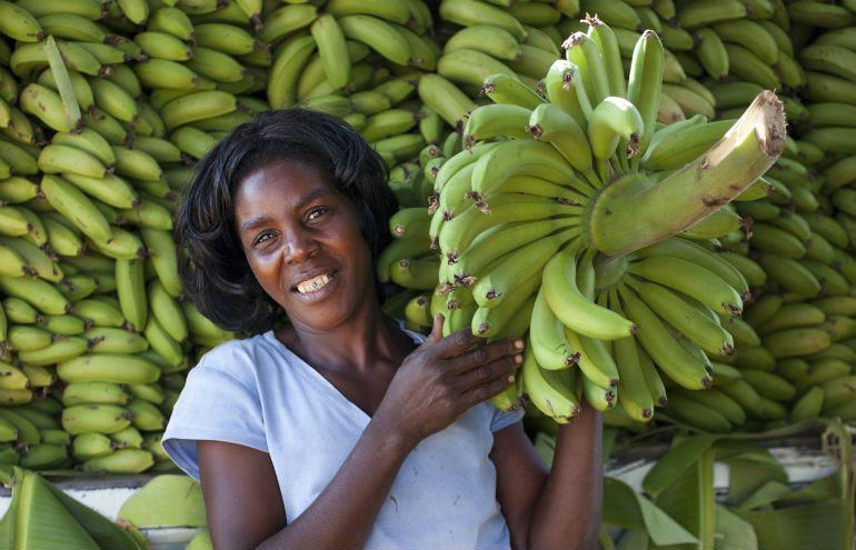 Irene holds her award-winning bananas