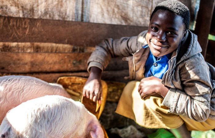 Help end poverty in Rwanda