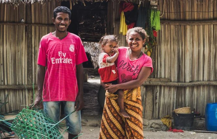 Cunha, Oecusse, Timor-Leste: Francisco Stolan and Anita Quefi are in an Oxfam savings group and have built permanent gardens as a result. Photo: Vlad Sokhin/Panos/OxfamAUS