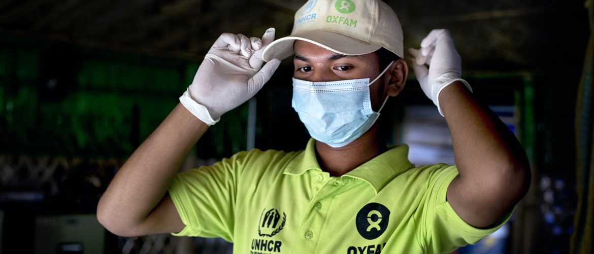 OGB_121570_1170x500 Oxfam volunteer Zahid Hossain (20) is moving into the field to work with precaution during Covid19 outbreak in the camp. Cox's Bazar, Rohingya refugee camp. Bangladesh “I am happy to provide support for my community. If we do not provide our services and stop spreading message how to fight against corona virus there will be more cases of Covid in the camp and more people will die. This is why I am working in the field. Every day we are helping our community with soap, water and by providing valuable information during this crisis”