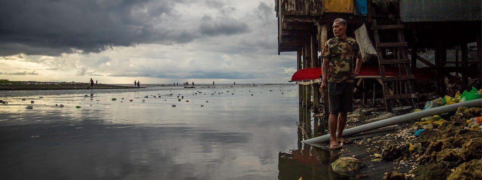 Photo: Collin Leafasia/Oxfam
