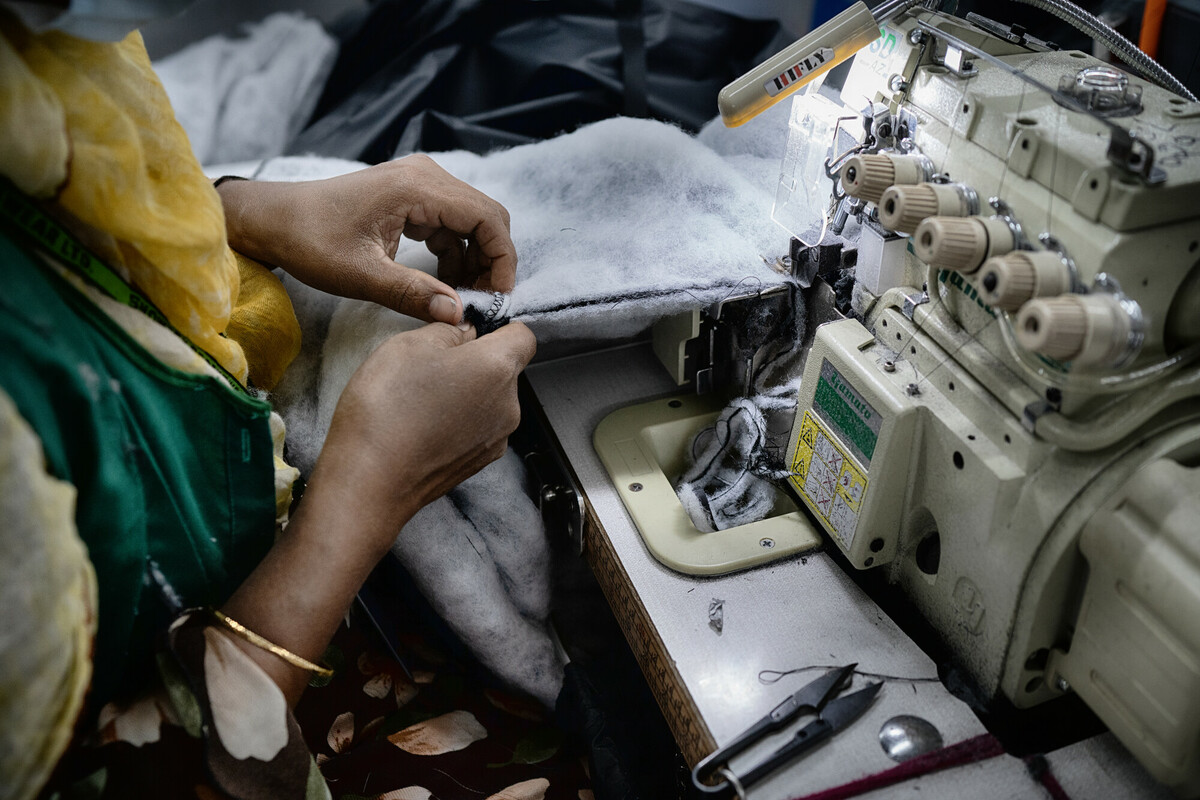 Textile workers are working inside a garment factory in Bangladesh. Photo: Fabeha Monir/Oxfam