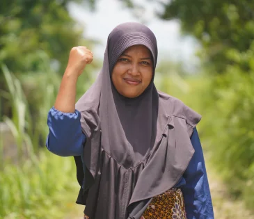 Yuli is a Himpunan Wanita Disabilitas Indonesia (HWDI, Indonesian Women with disability Association) leader, and states that women with disabilities often face GBV and many don’t have any idea on how to report the assault. Photo: M. Nugie and Andito Wasi/Oxfam