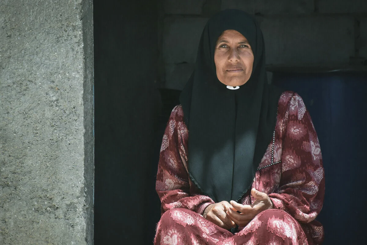 Syria: Wardeh, 40, displaced from her hometown and now stays in a rented room in Kafar Obeid. Photo: Islam Mardini/Oxfam