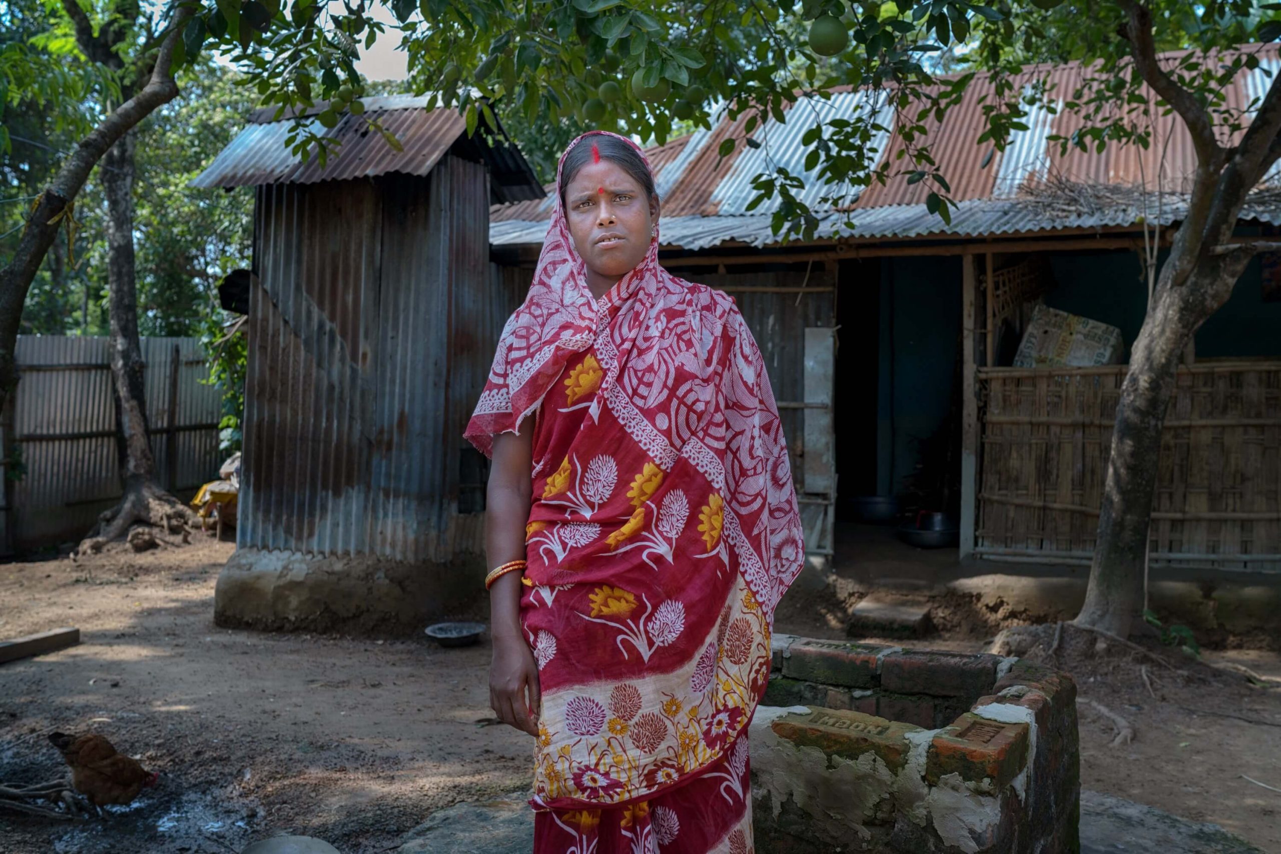 Bangladesh: Munni is a tea garden worker and earns just 170 Taka [AU$2.30] per day. She has to take out loans in order to buy groceries and then struggles to pay these loans back. Munni attended training run by Oxfam partner organisation, Breaking the Silence, and says she has gained courage through this training. Photo: Fabeha Monir/Oxfam