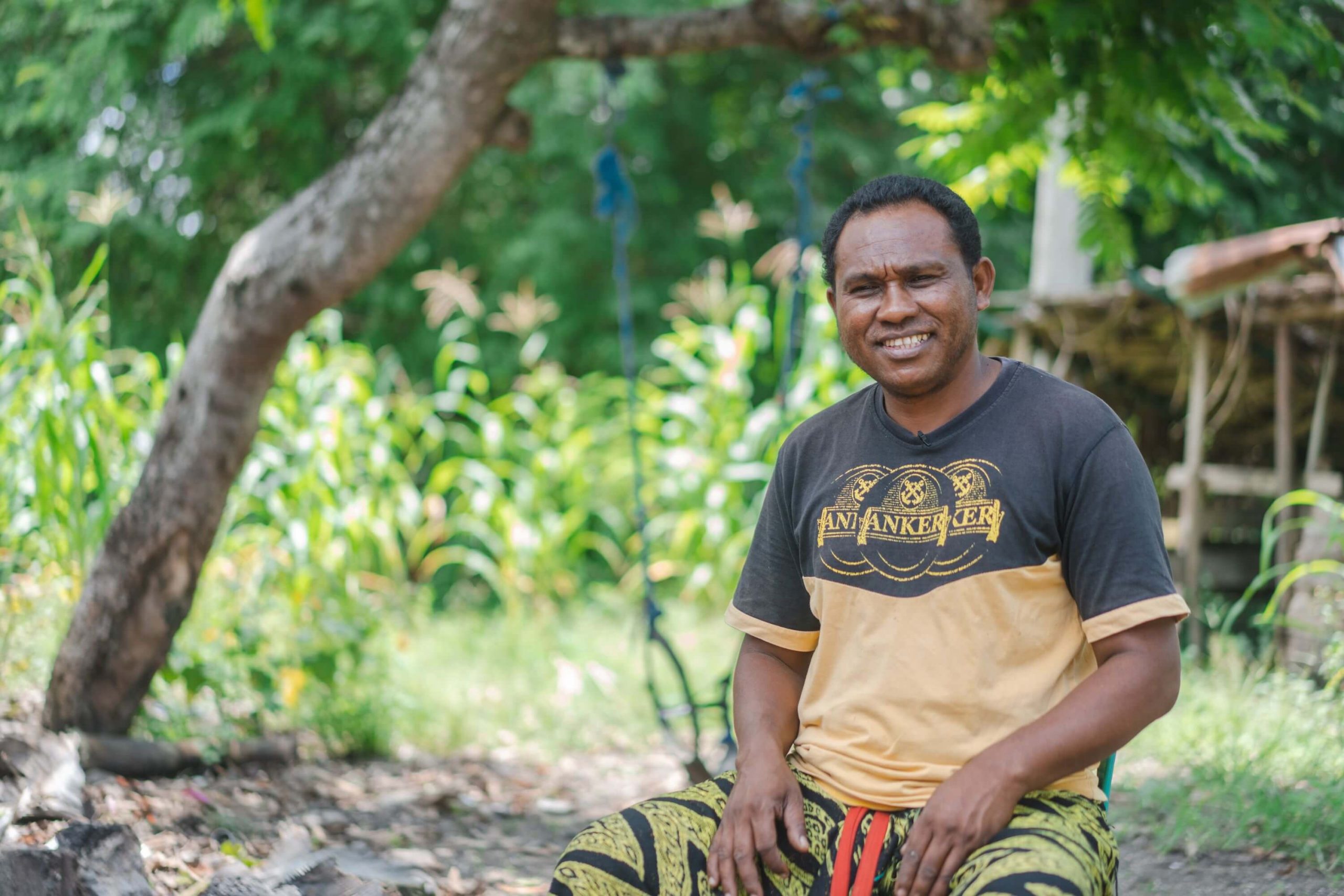 Indonesia: Yesi was a perpetrator of violence until he joined Engagement with Men—learning about gender equality was eye opening for him, and slowly he started participating in more domestic work and help his partner around the home. Photo: M. Nugie and Andito Wasi/Oxfam. Oxfam acknowledges the support of the Australian Government through the Australian NGO Cooperation Program (ANCP). Indonesia: Yesi was a perpetrator of violence until he joined Engagement with Men—learning about gender equality was eye opening for him, and slowly he started participating in more domestic work and help his partner around the home. Photo: M. Nugie and Andito Wasi/Oxfam. Oxfam acknowledges the support of the Australian Government through the Australian NGO Cooperation Program (ANCP).