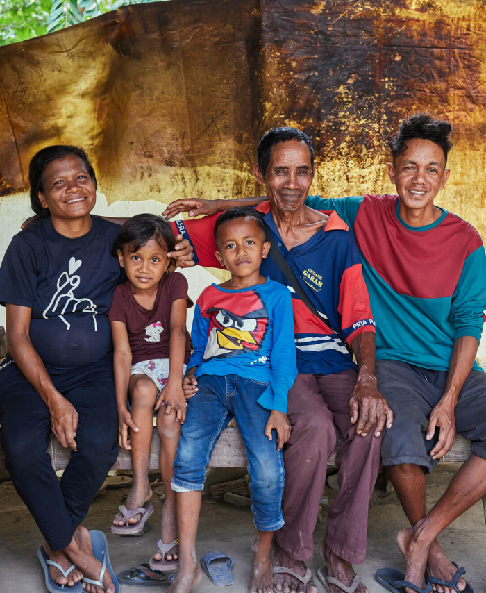 Likisa, Timor-Leste: Josefa is a member of ROMANSA and GALS along with her husband Agapito. Before joining her Savings Group, she was not saving money. Through regular attendance she has been able to hit her savings goals and purchase some livestock. Photo: Patrick Moran. Oxfam acknowledges the support of the Australian Government through the Australian NGO Cooperation Program (ANCP).
